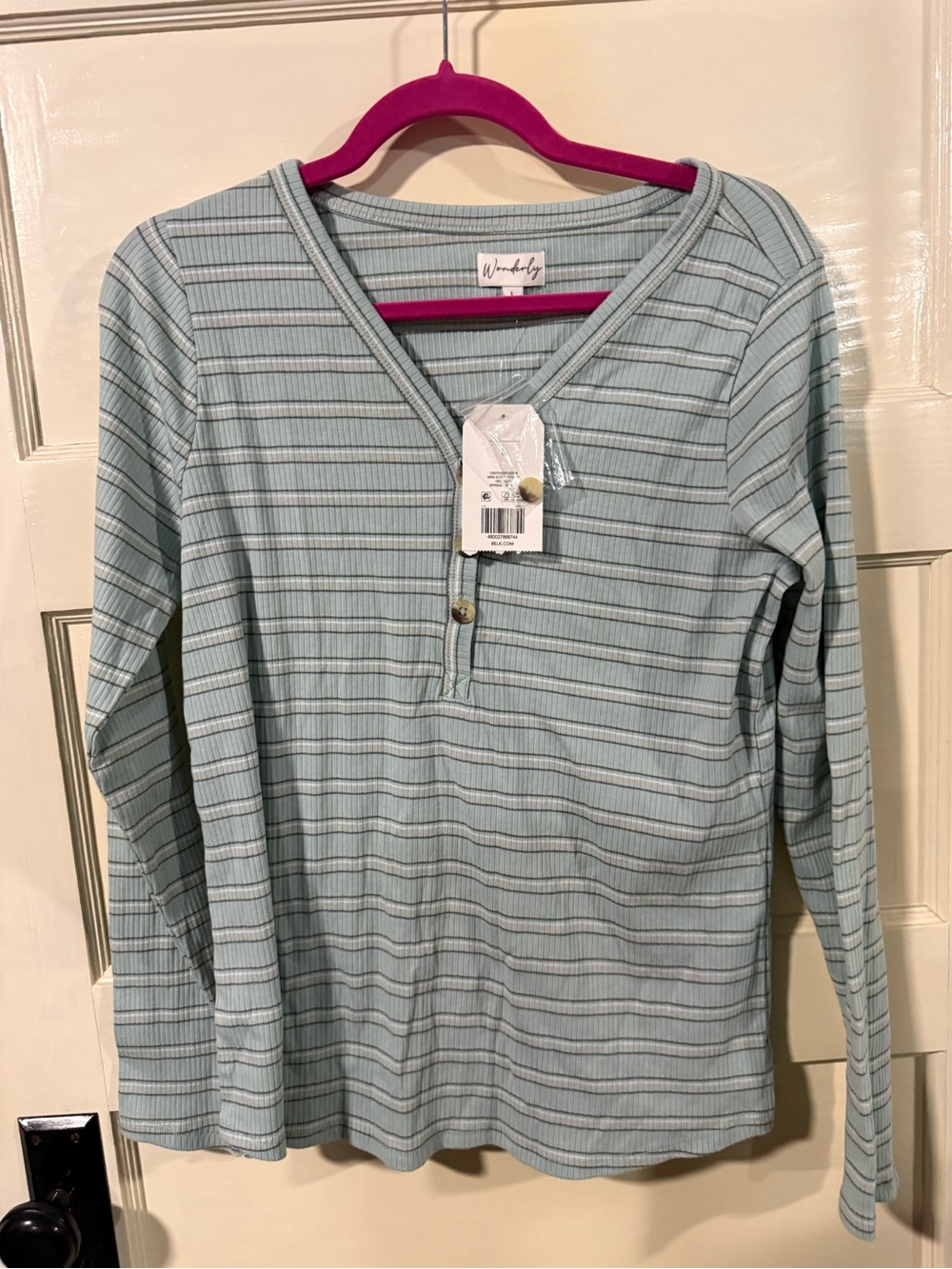 Wonderly Women’s long sleeved Henley pullover